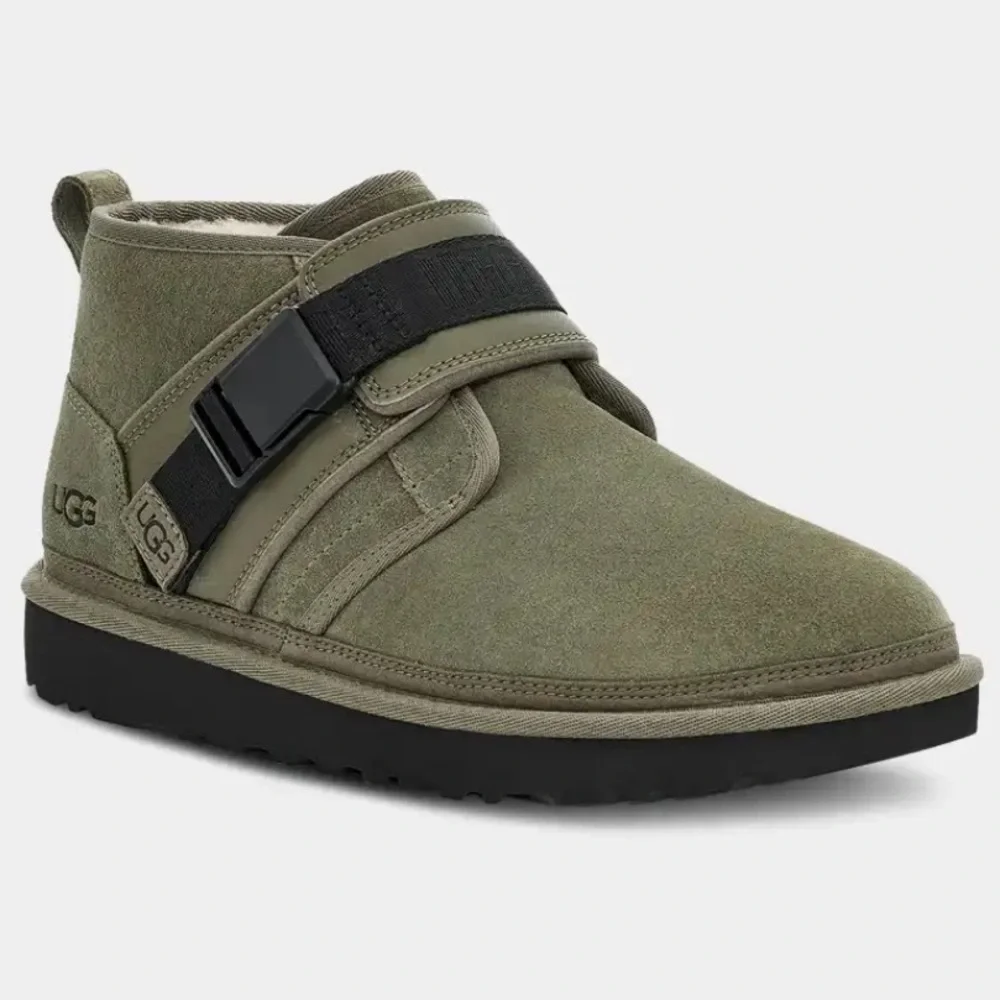 UGG Neumel SnapBack